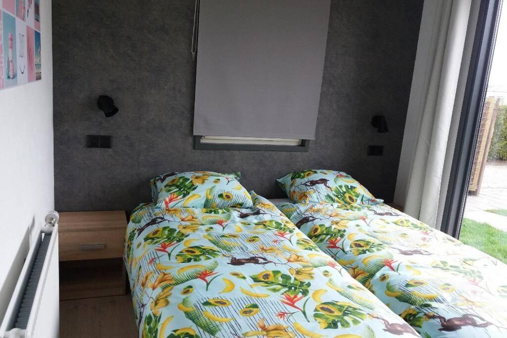 Luxe Vakantie Bungalow Met 3 Slaapkamers Dronrijp Exterior foto